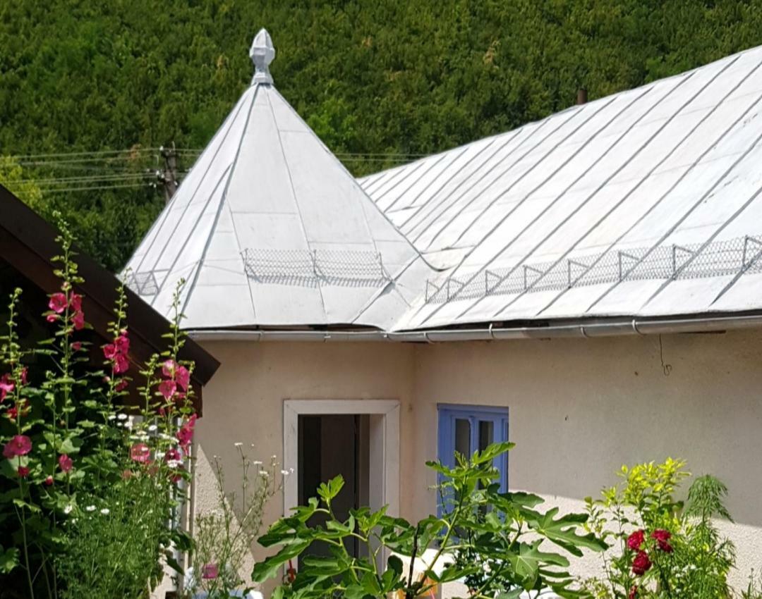 Casa Luna Betiluna Villa Oravita Exterior photo